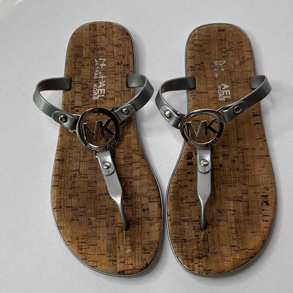 SH3 Michael Kors Brown Silver Thong Sandals Women 7M Resort wear Minimalist
